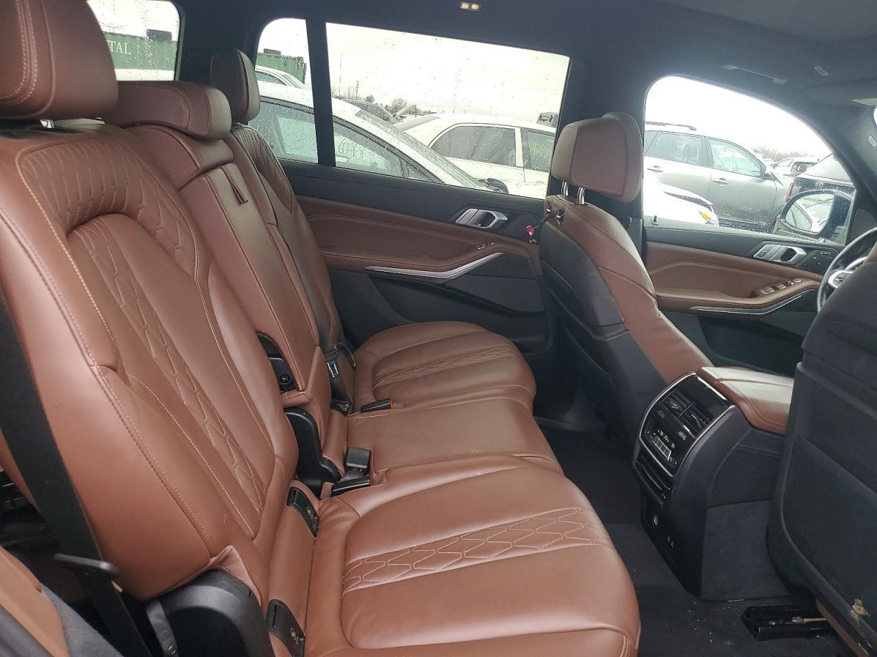 2019 BMW X7 xDrive50I - zdjęcie 10