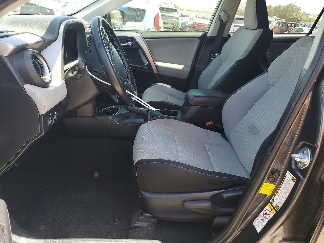 2017 Toyota Rav4 Xle - zdjęcie 7