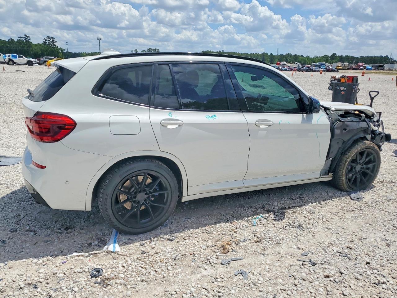 2020 BMW X3 xDrivem40I - zdjęcie 3