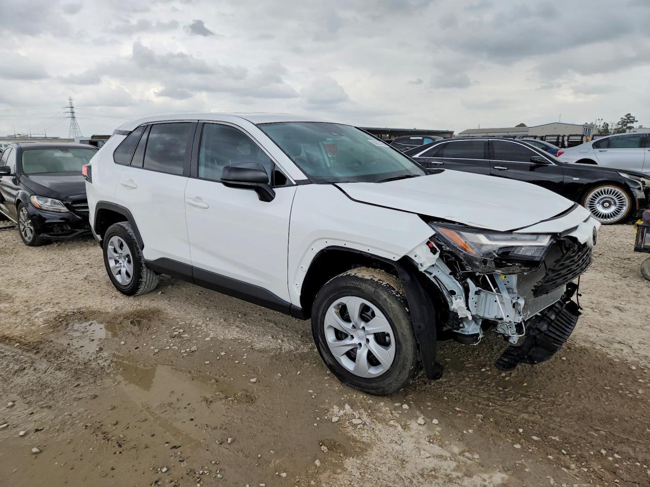 2025 Toyota Rav4 Le - zdjęcie 4