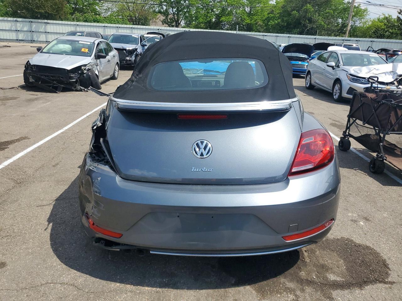 2018 Volkswagen Beetle S - zdjęcie 6