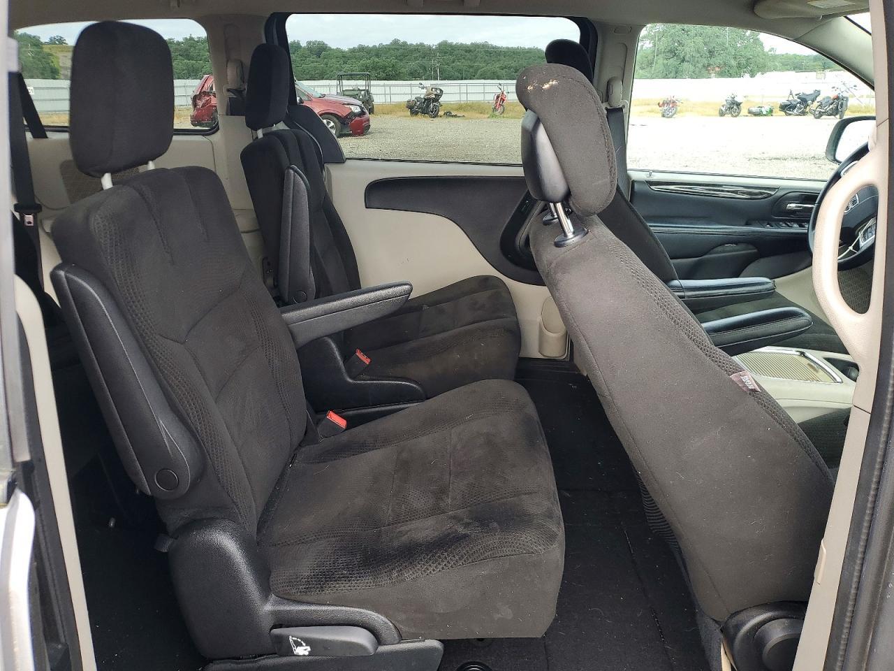 2016 Dodge Grand Caravan Sxt - zdjęcie 11