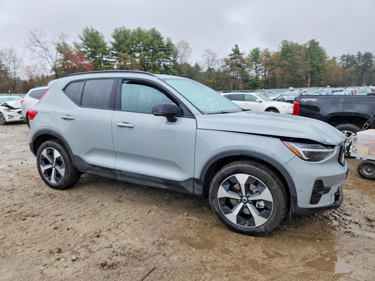 2026 Volvo Xc40 Plus - zdjęcie 4