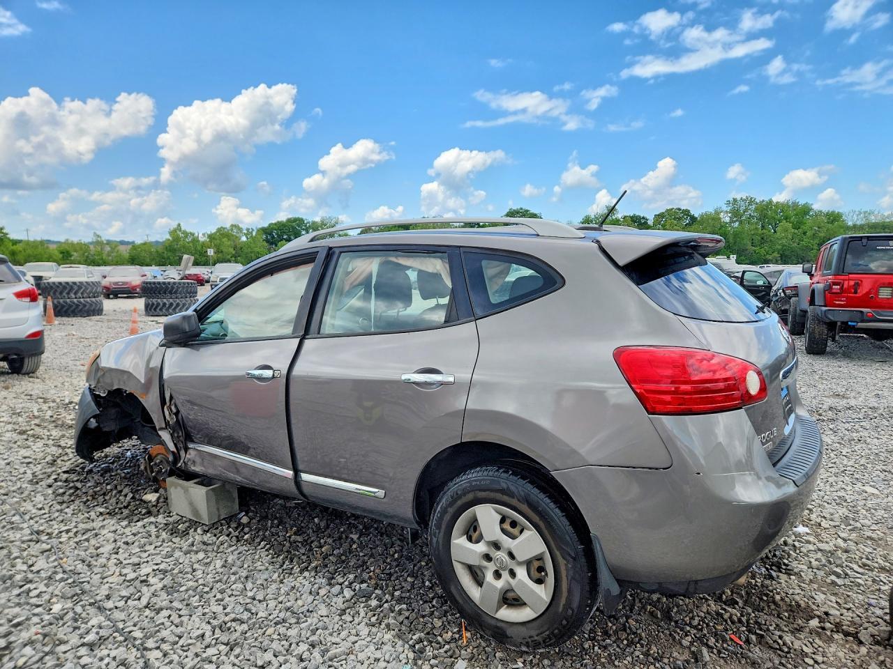2015 Nissan Rogue Select S - zdjęcie 2