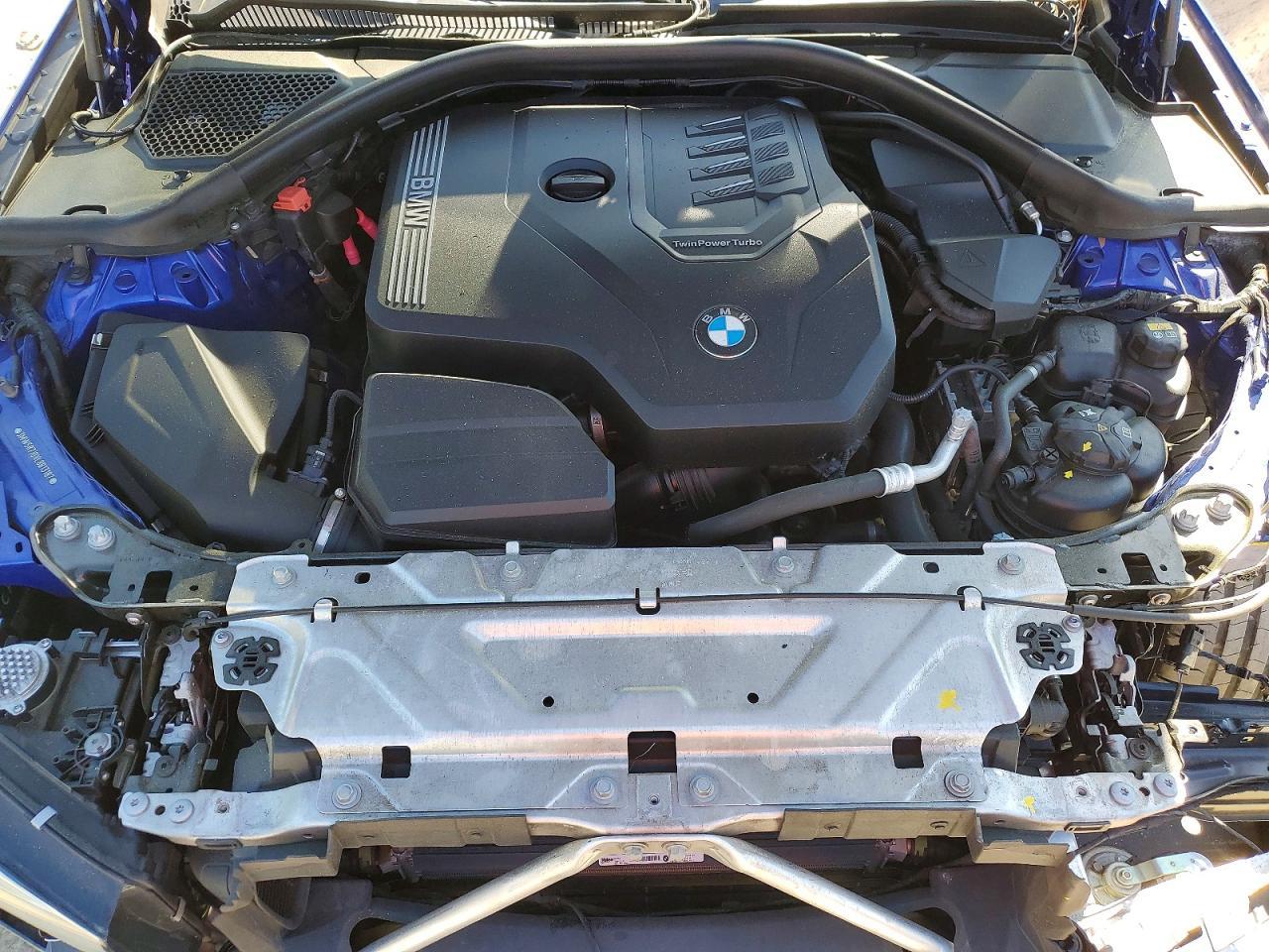 2020 BMW Seria 3 330i - zdjęcie 11