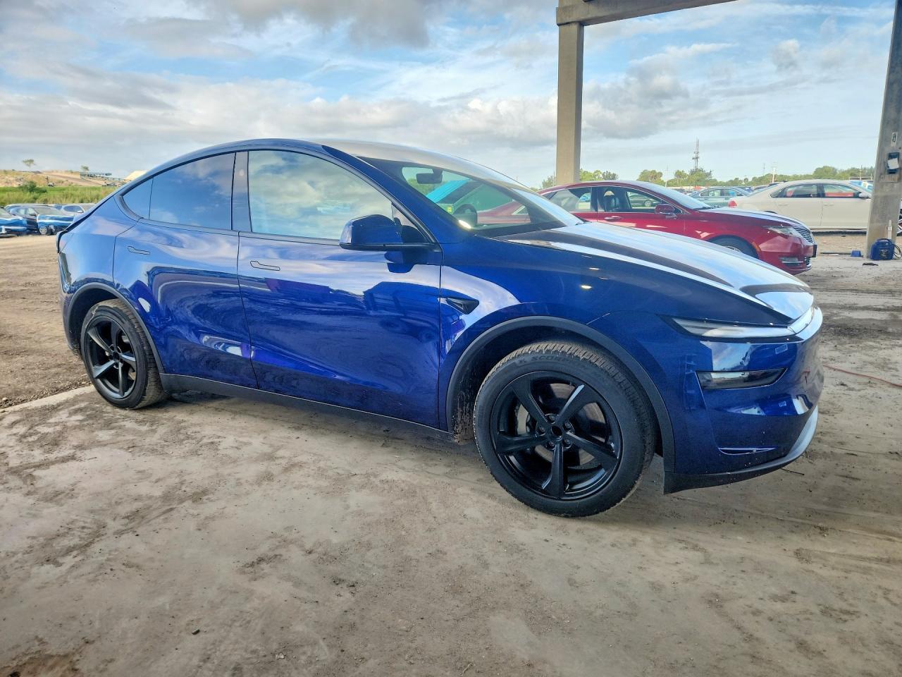 2026 Tesla Model Y - zdjęcie 4