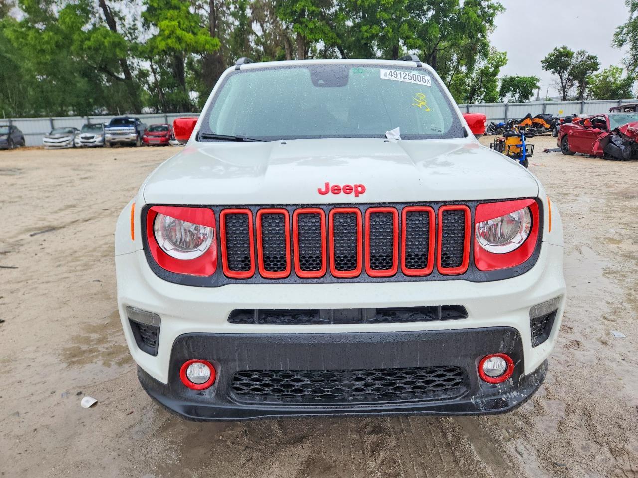 2023 Jeep Renegade Latitude - zdjęcie 5