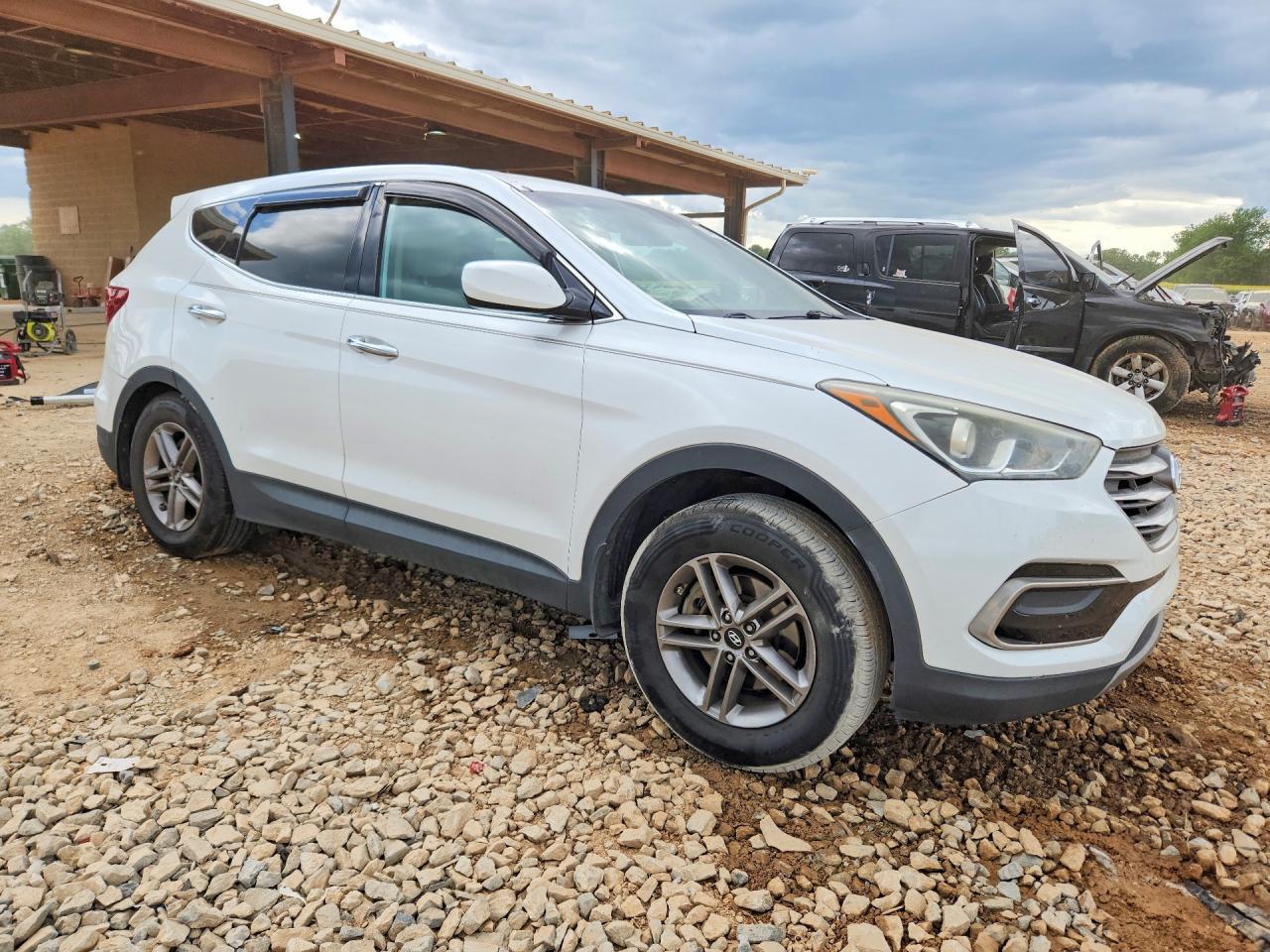 2017 Hyundai Santa Fe Sport 2.4L - zdjęcie 4
