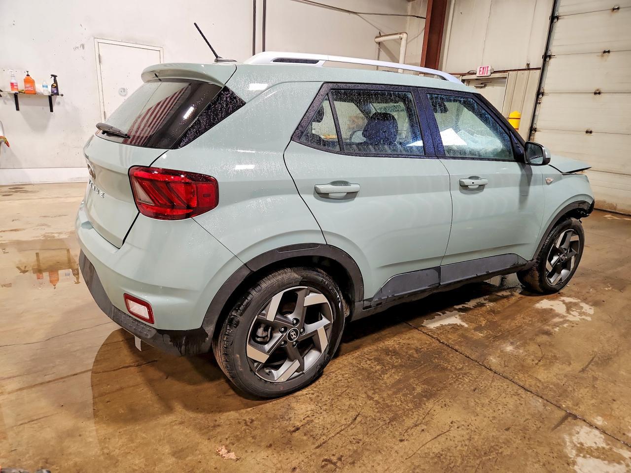 2025 Hyundai Venue Sel - zdjęcie 3