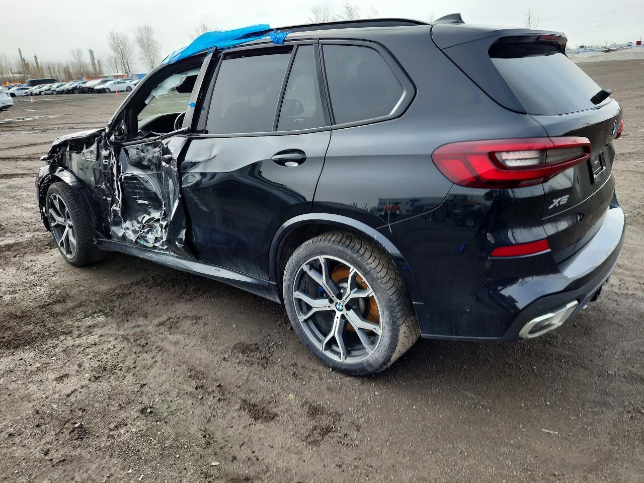 2021 BMW X5 xDrive40I - zdjęcie 2