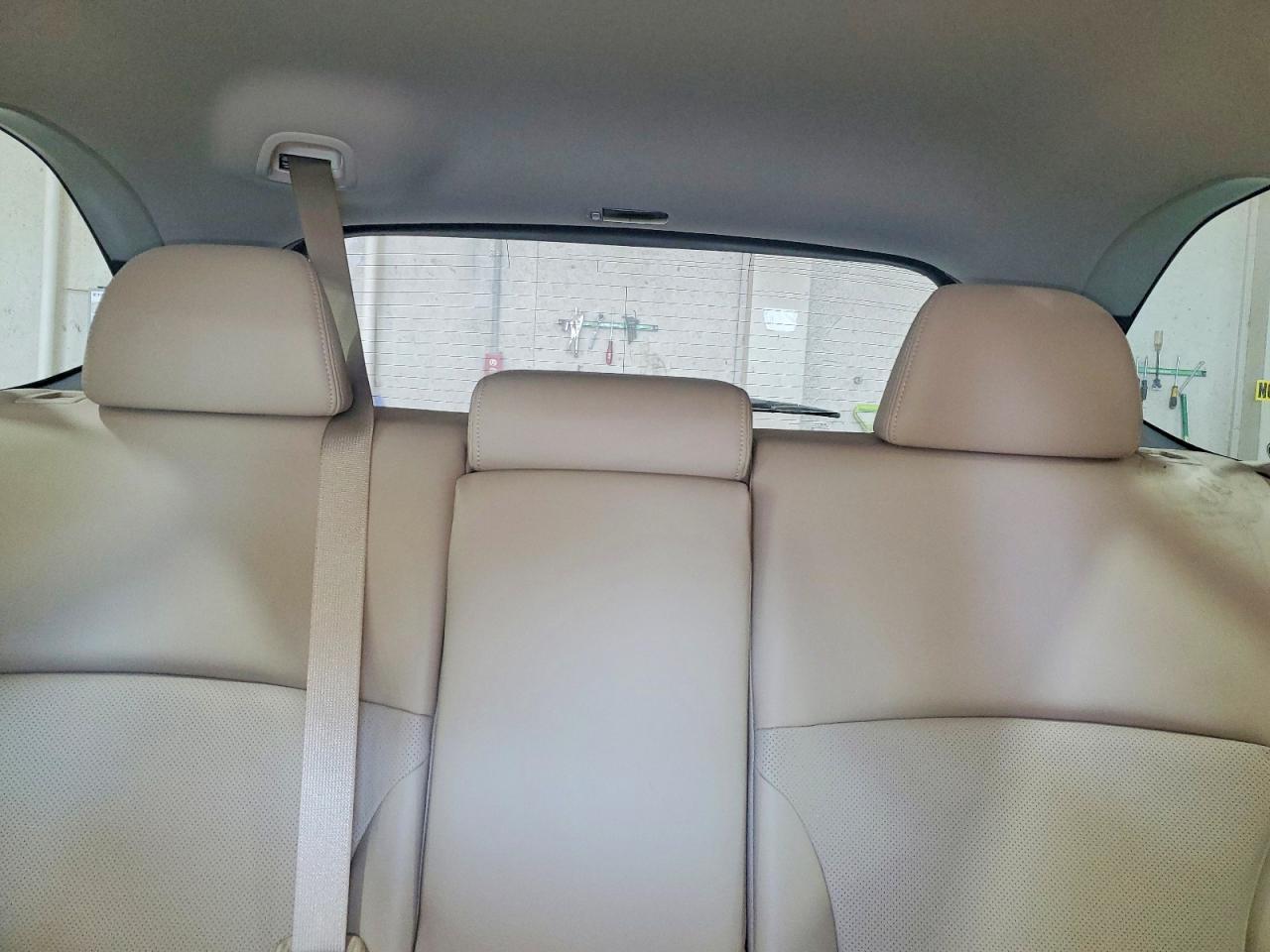 2015 Subaru Outback 3.6R Limited - zdjęcie 10