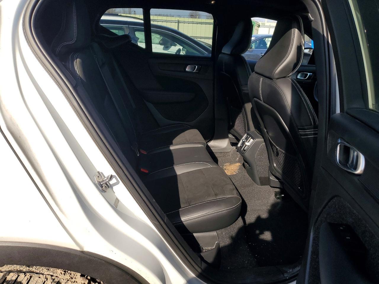 2021 Volvo Xc40 T5 R-Design - zdjęcie 11