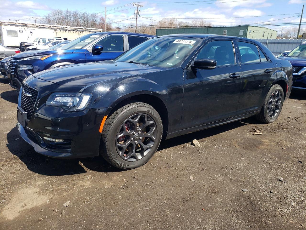 2019 Chry 300 - zdjęcie główne