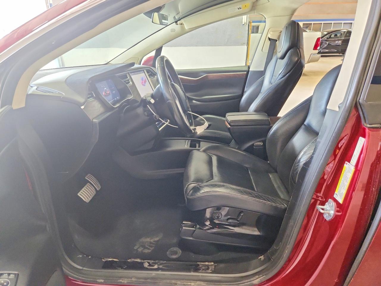 2016 Tesla Model X - zdjęcie 7