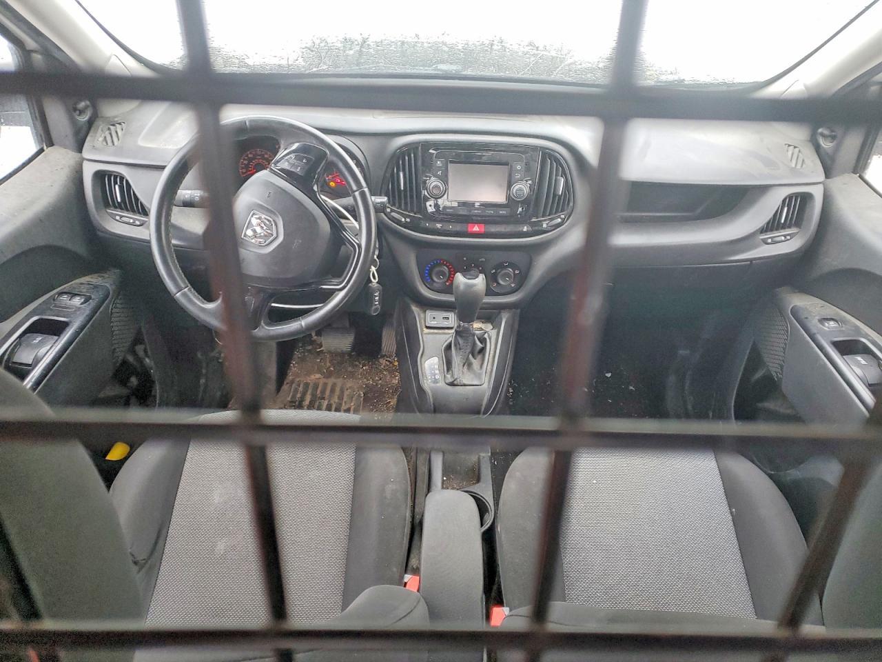 2016 Dodge Cargo Van - zdjęcie 8