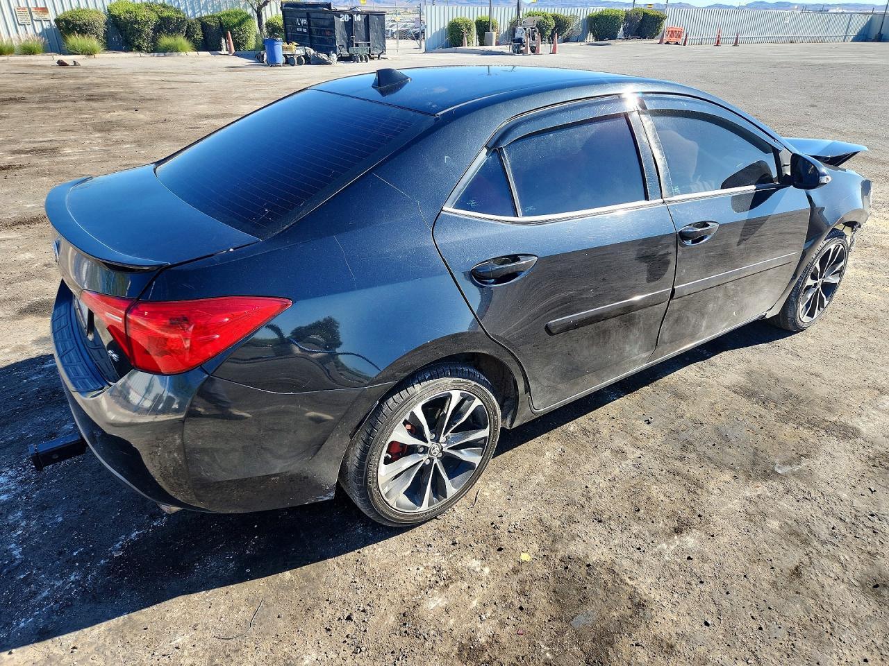 2017 Toyota Corolla Se - zdjęcie 3
