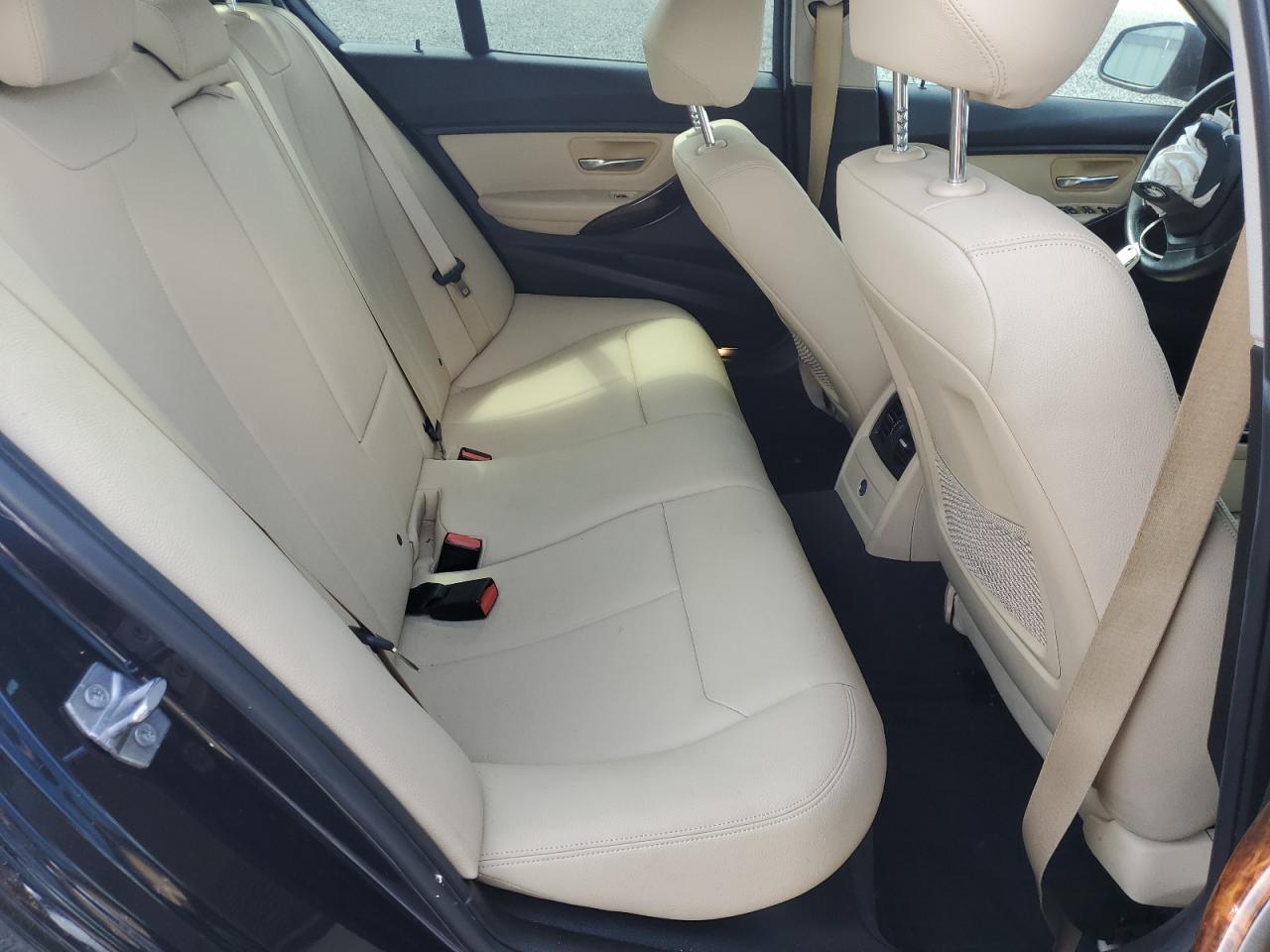 2017 BMW 320 I - zdjęcie 10