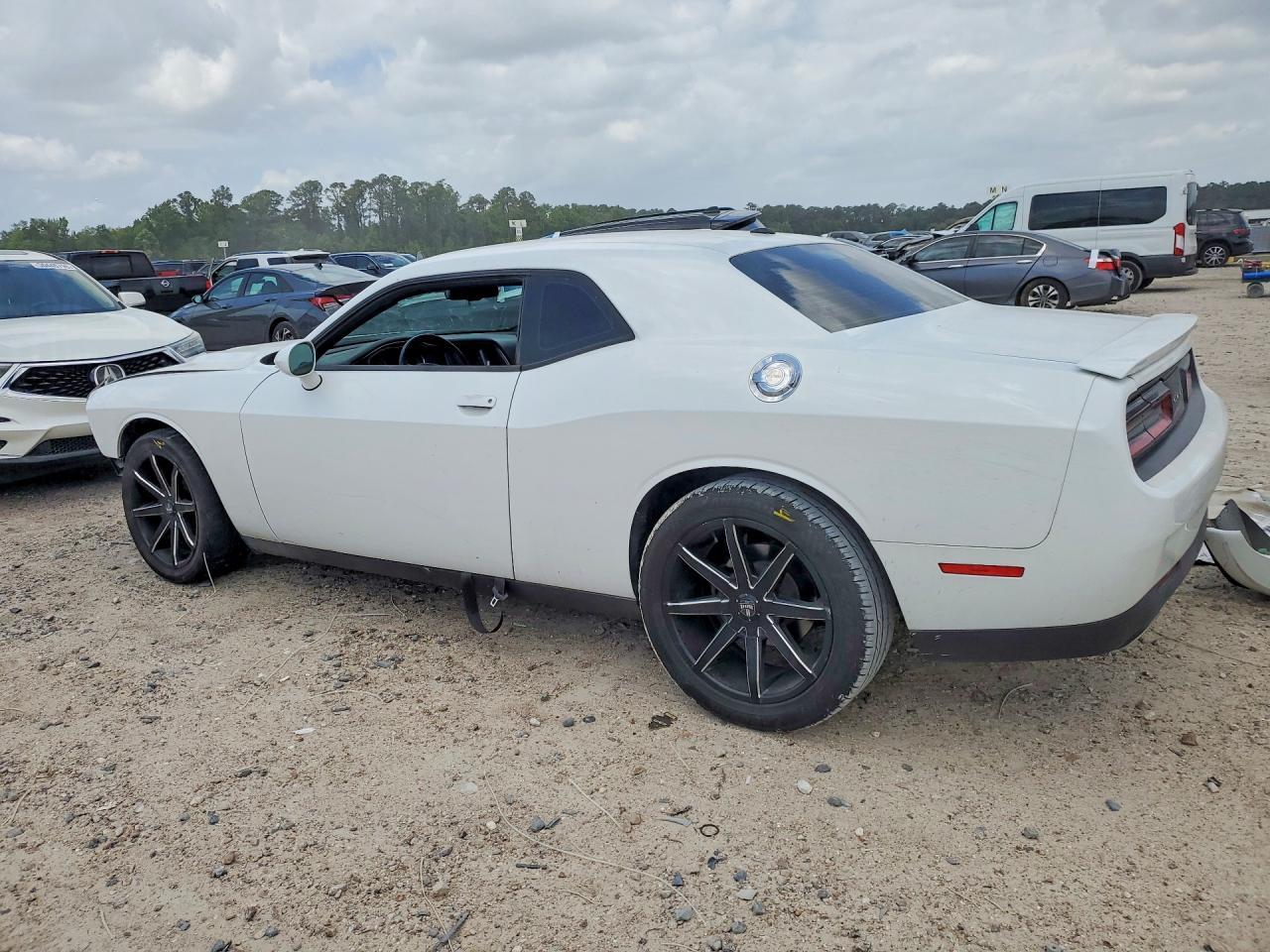 2016 Dodge Challenger Sxt - zdjęcie 2