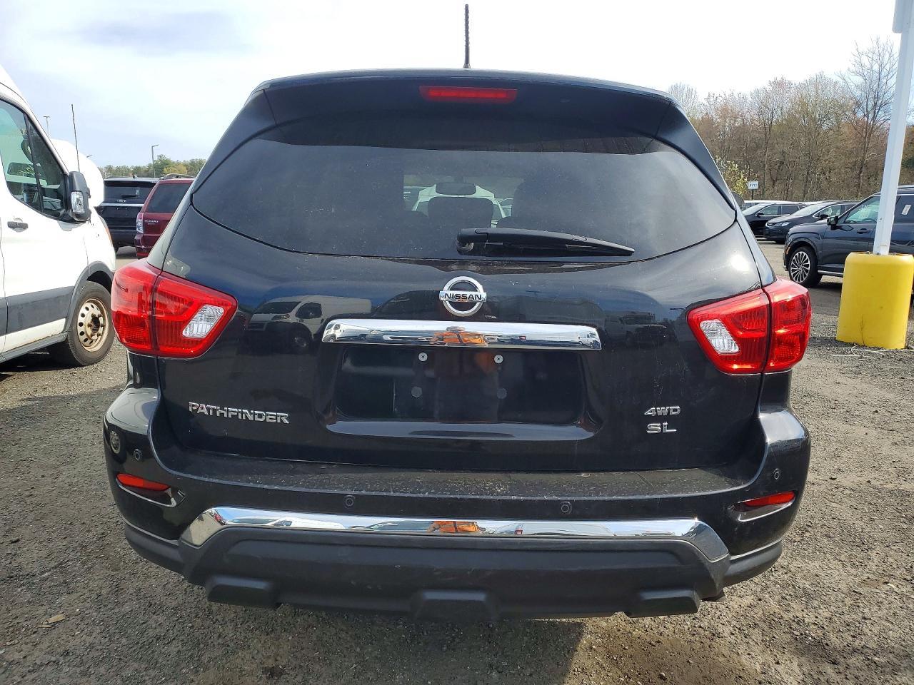 2018 Nissan Pathfinder Sl - zdjęcie 6