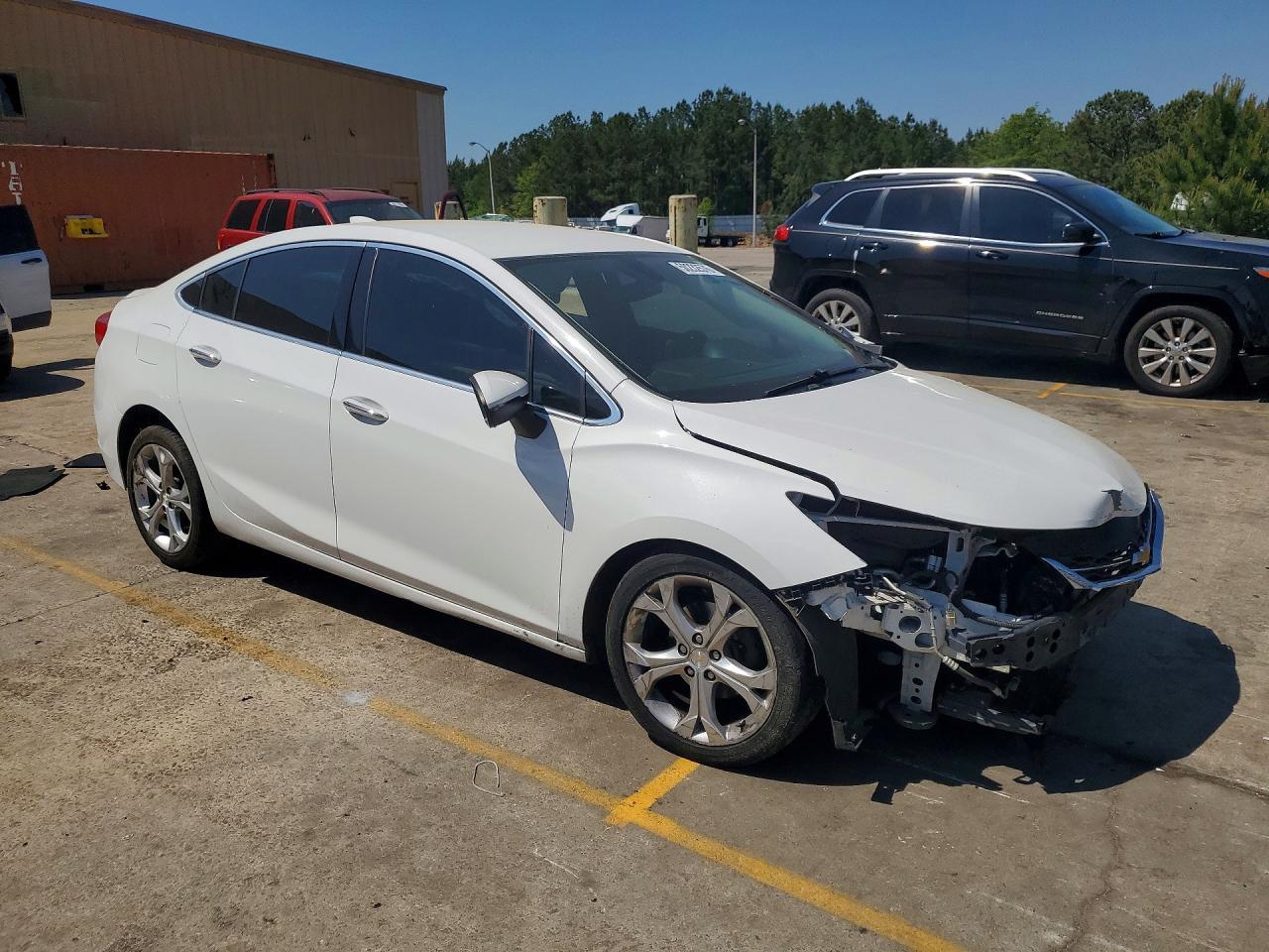 2017 Chevrolet Cruze Premier - zdjęcie 4
