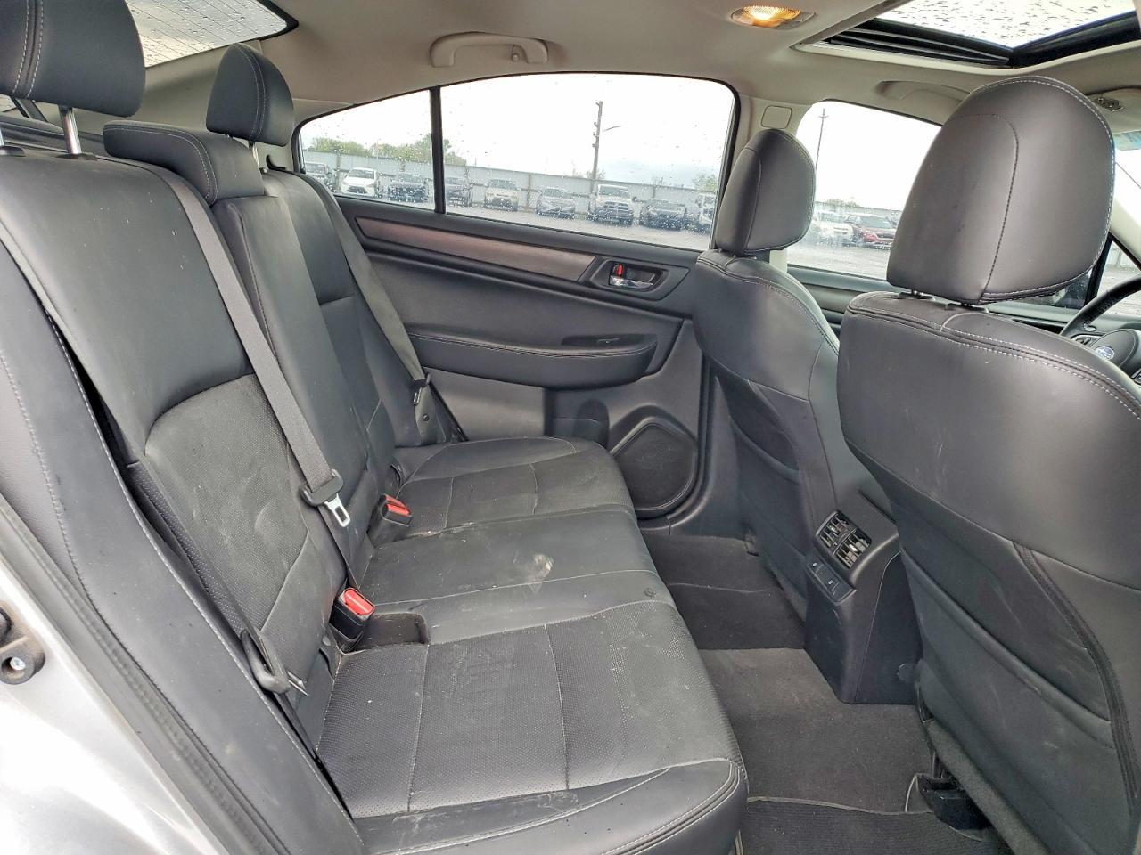 2015 Subaru Legacy 2.5I Limited - zdjęcie 10