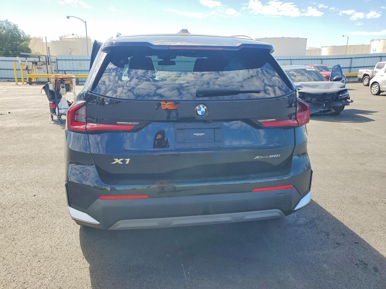2023 BMW X1 xDrive28I - zdjęcie 6