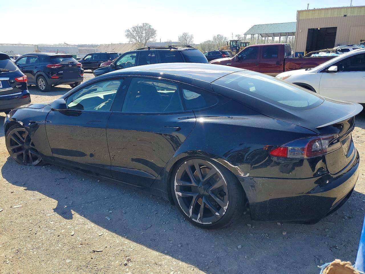 2021 Tesla Model S - zdjęcie 2