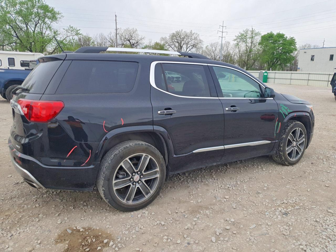 2017 GMC Acadia Denali - zdjęcie 3
