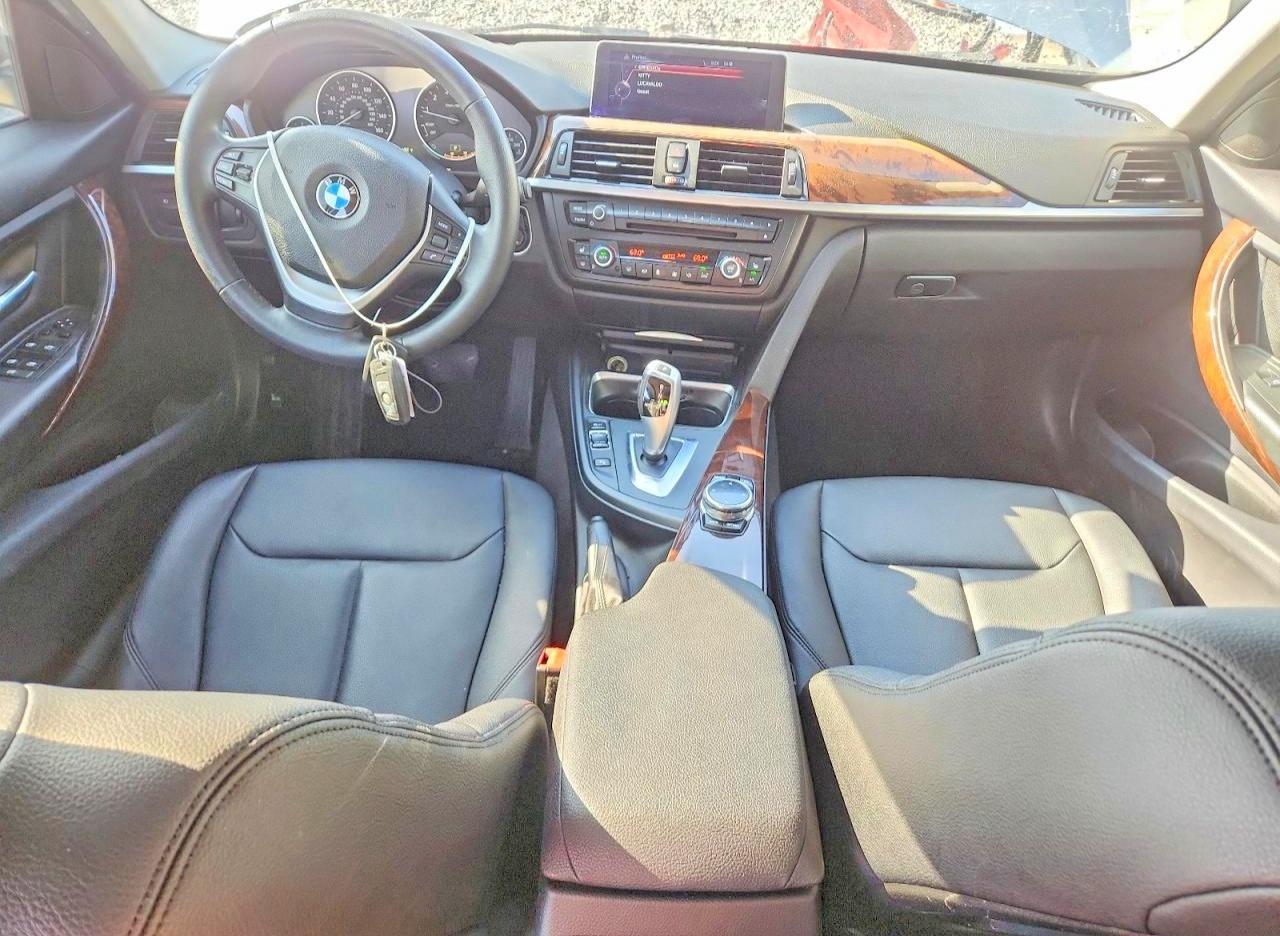 2015 BMW Seria 3 328i - zdjęcie 8