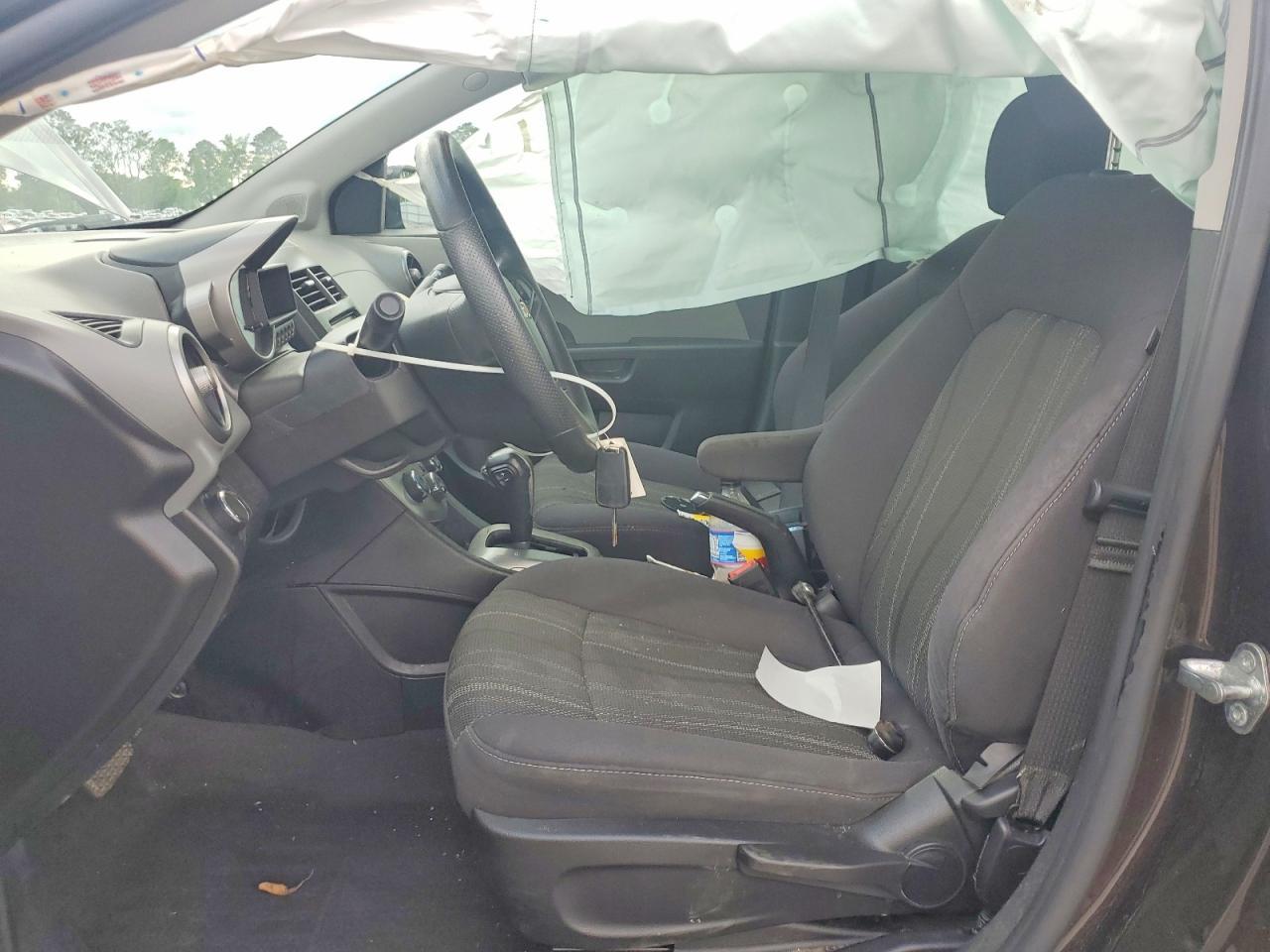 2015 Chevrolet Sonic Lt - zdjęcie 7