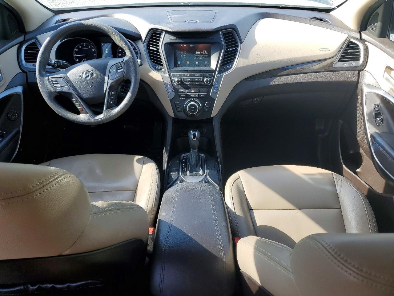 2017 Hyundai Santa Fe Sport 2.4L - zdjęcie 8