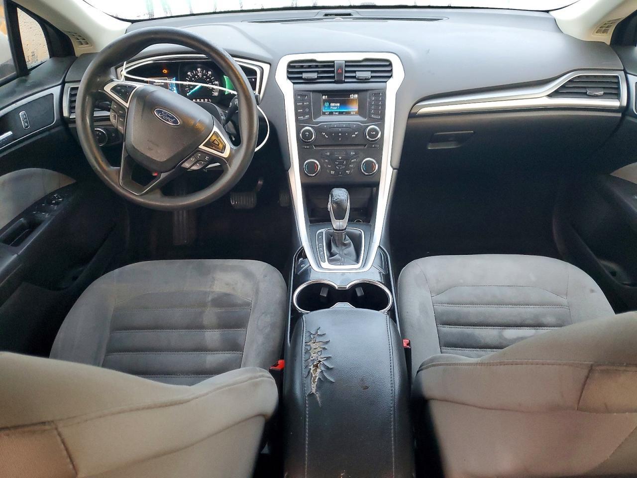 2015 Ford Fusion S Hybrid - zdjęcie 8