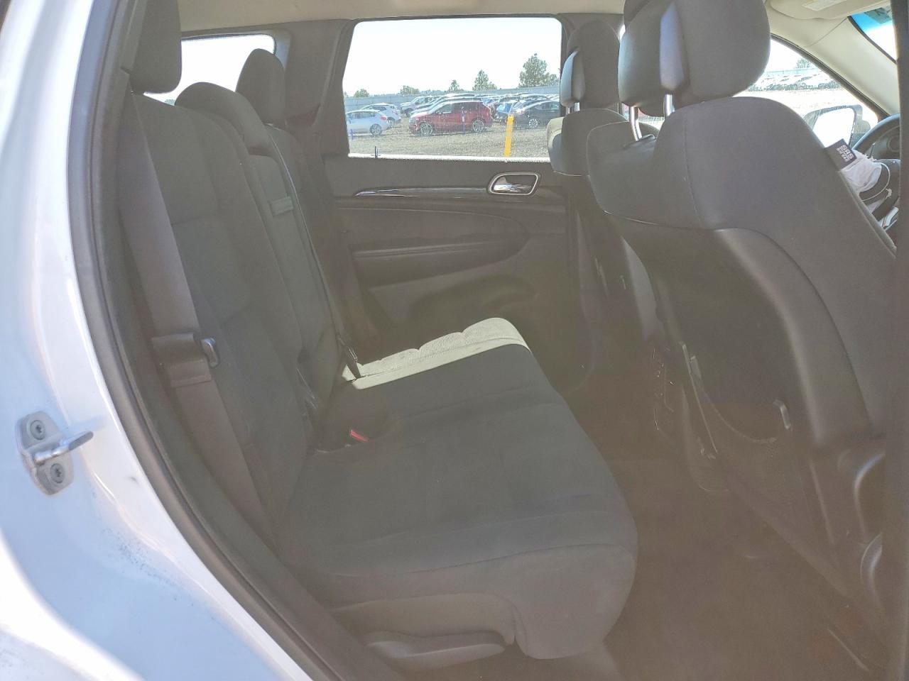 2013 Jeep Grand Cherokee Laredo - zdjęcie 11
