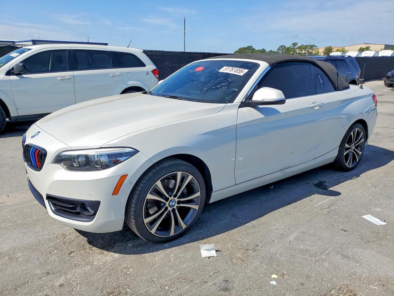 BMW Seria 2 - zdjęcie 1