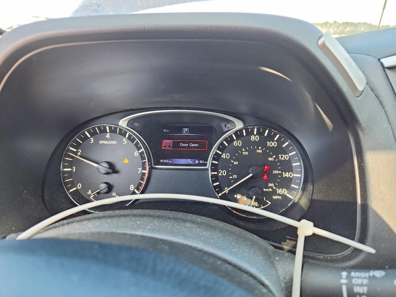 2017 Nissan Pathfinder Sl - zdjęcie 9
