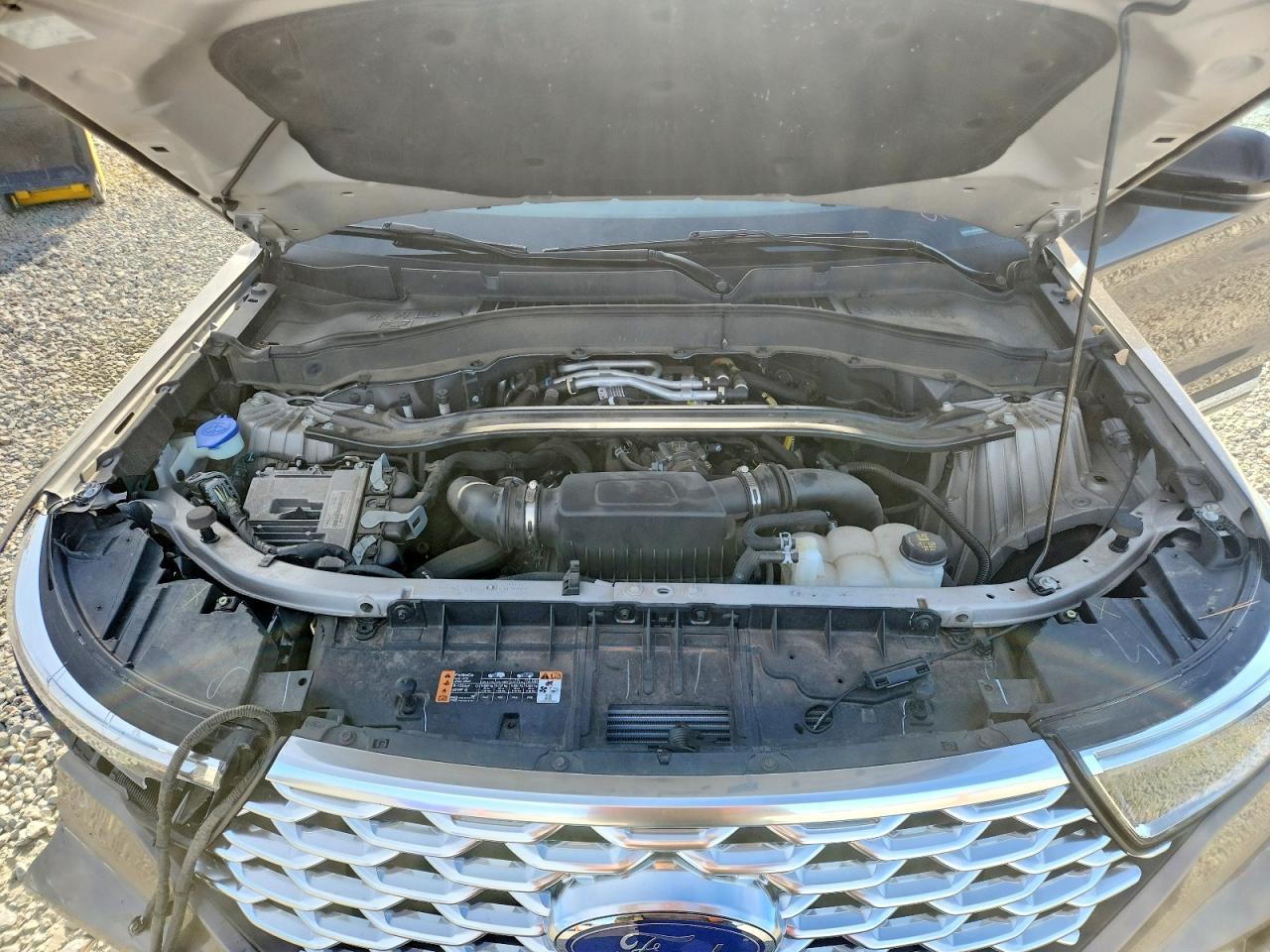 2021 Ford Explorer Platinum - zdjęcie 12