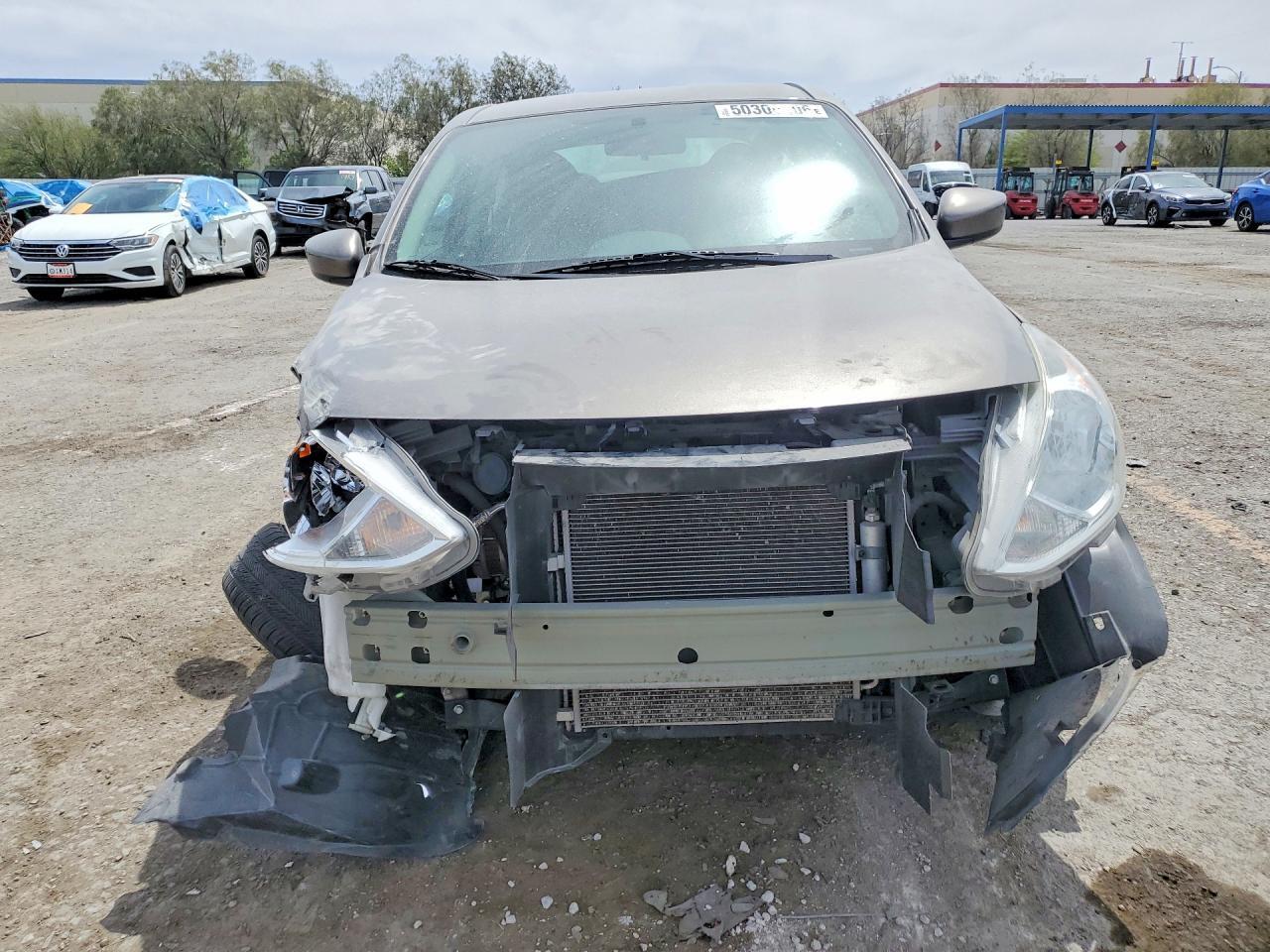 2016 Nissan Versa 1.6 S Plus - zdjęcie 5