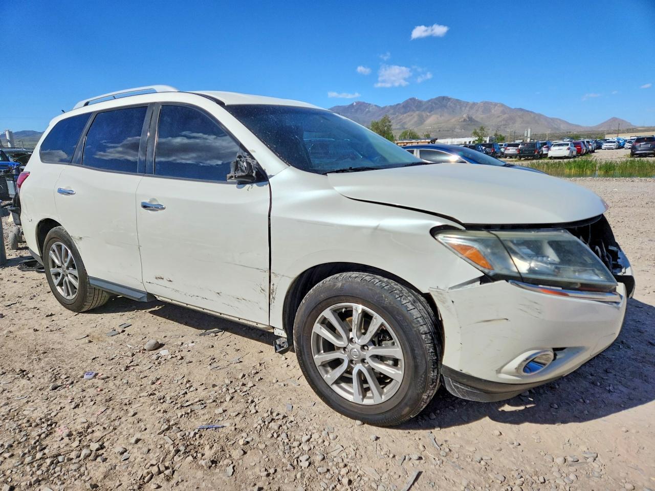 2015 Nissan Pathfinder Sv - zdjęcie 4