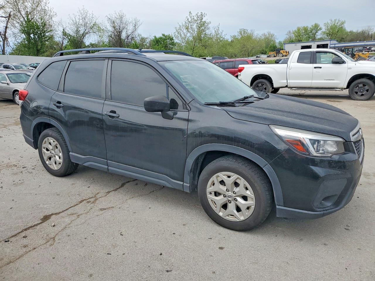 2019 Subaru Forester - zdjęcie 4
