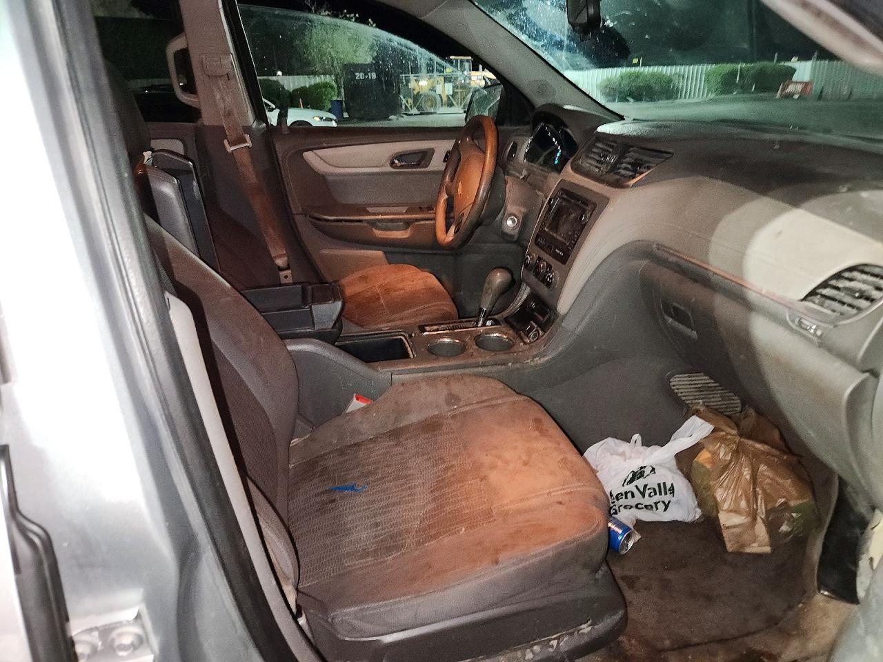 2015 Chevrolet Traverse Ls - zdjęcie 13