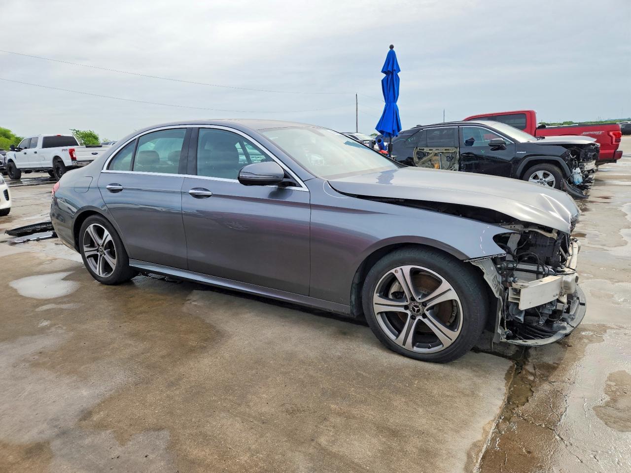 2018 Mercedes-Benz E 300 - zdjęcie 4