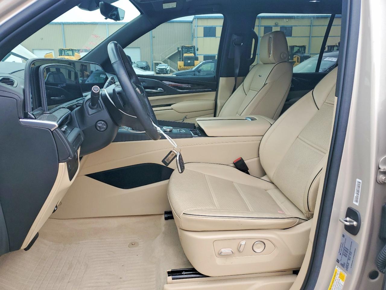 2021 Cadillac Escalade Premium Luxury - zdjęcie 7