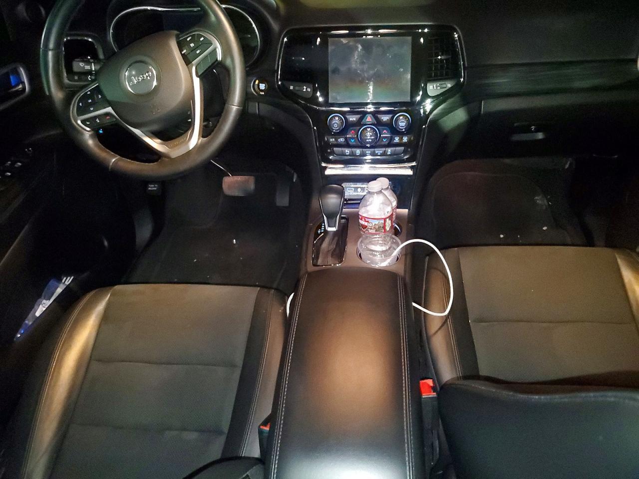 2021 Jeep Grand Cherokee Laredo - zdjęcie 8