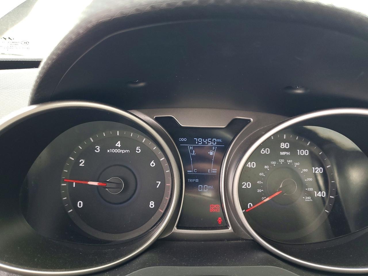 2014 Hyundai Veloster Base - zdjęcie 9
