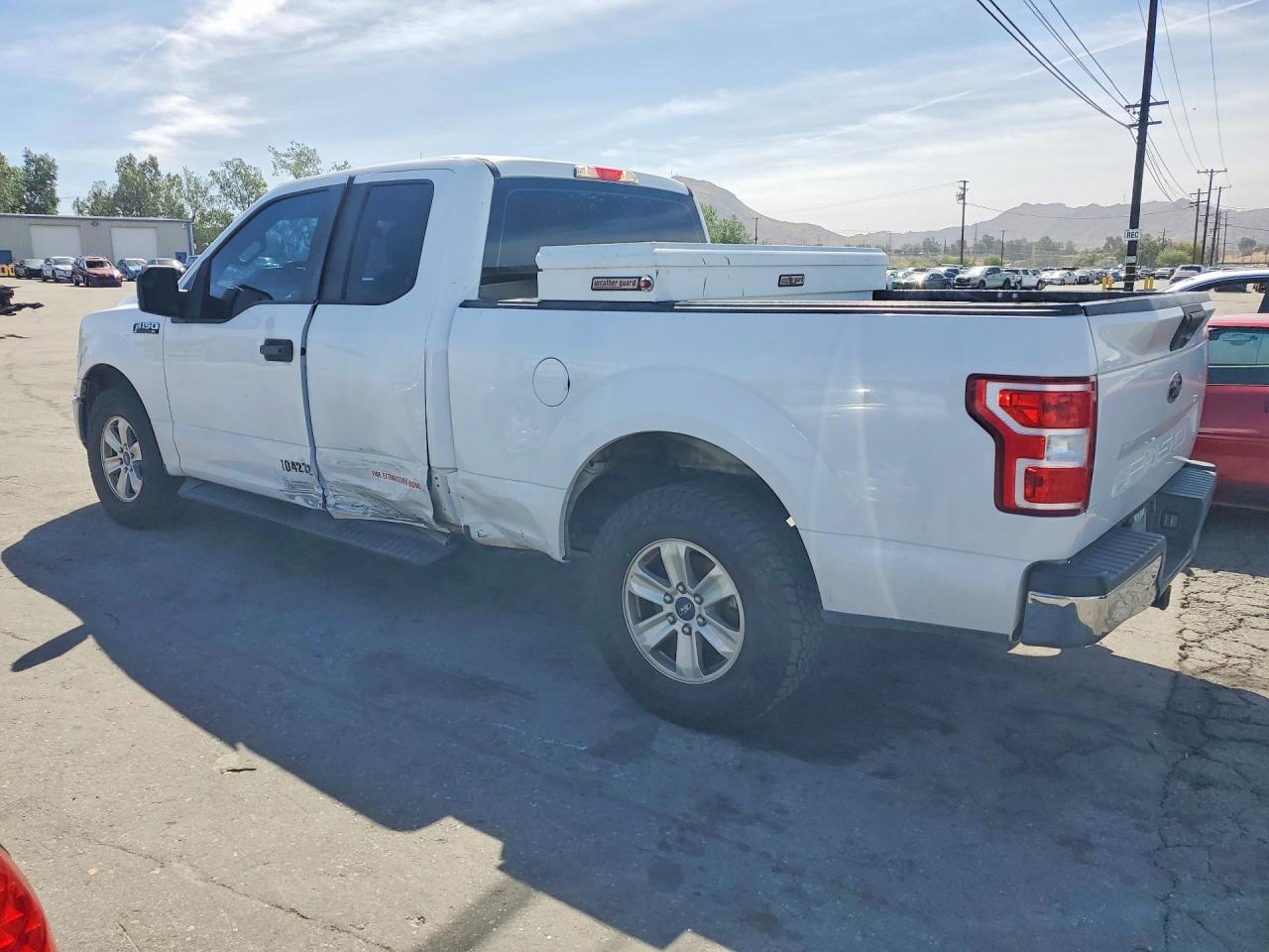 2019 Ford F150 Super Cab - zdjęcie 2