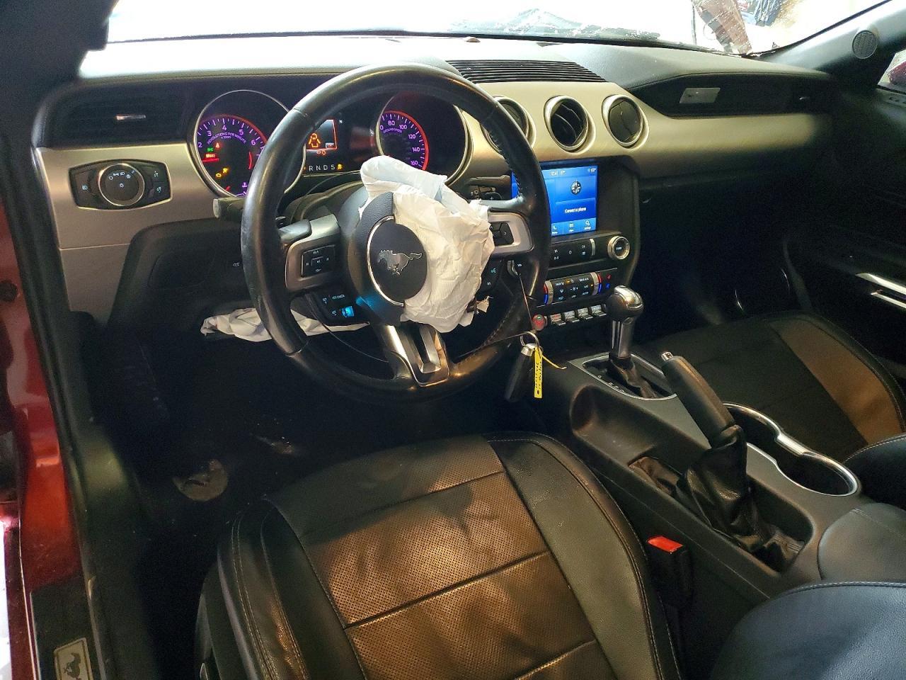 2019 Ford Mustang - zdjęcie 8