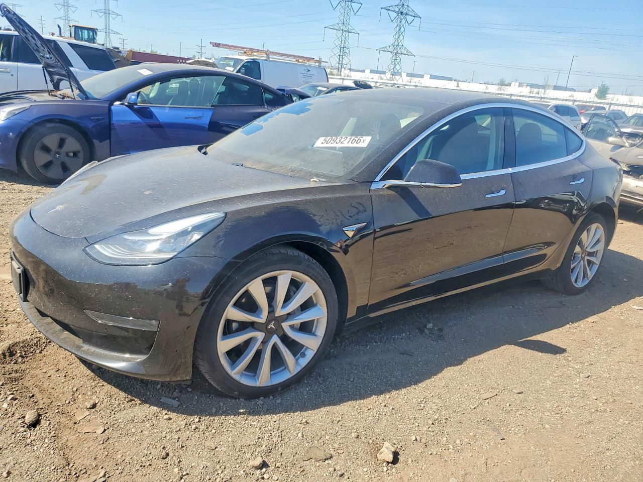 2018 Tesla Model 3 - zdjęcie główne