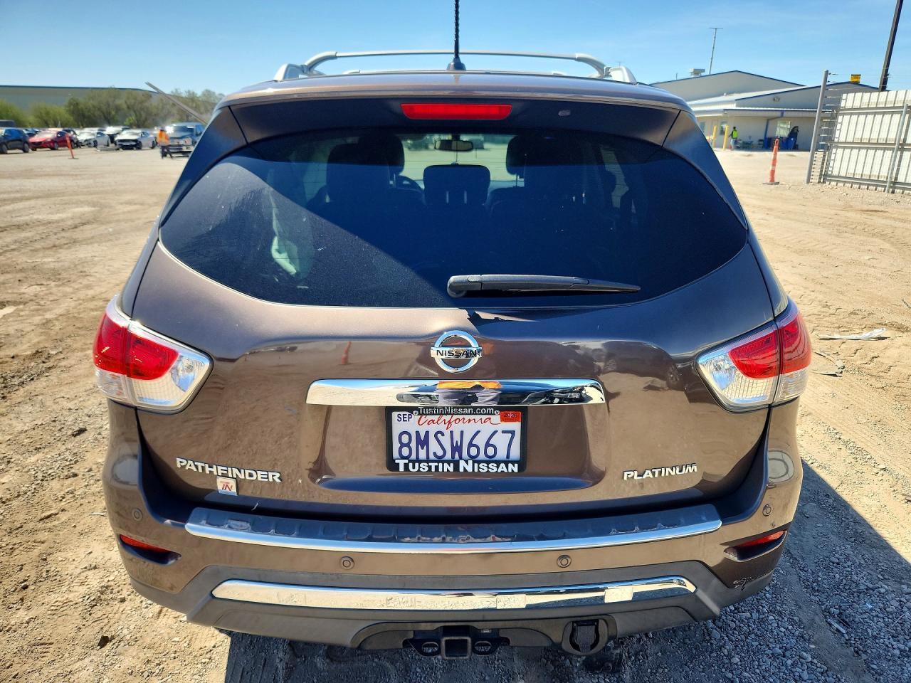 2016 Nissan Pathfinder Platinum - zdjęcie 6
