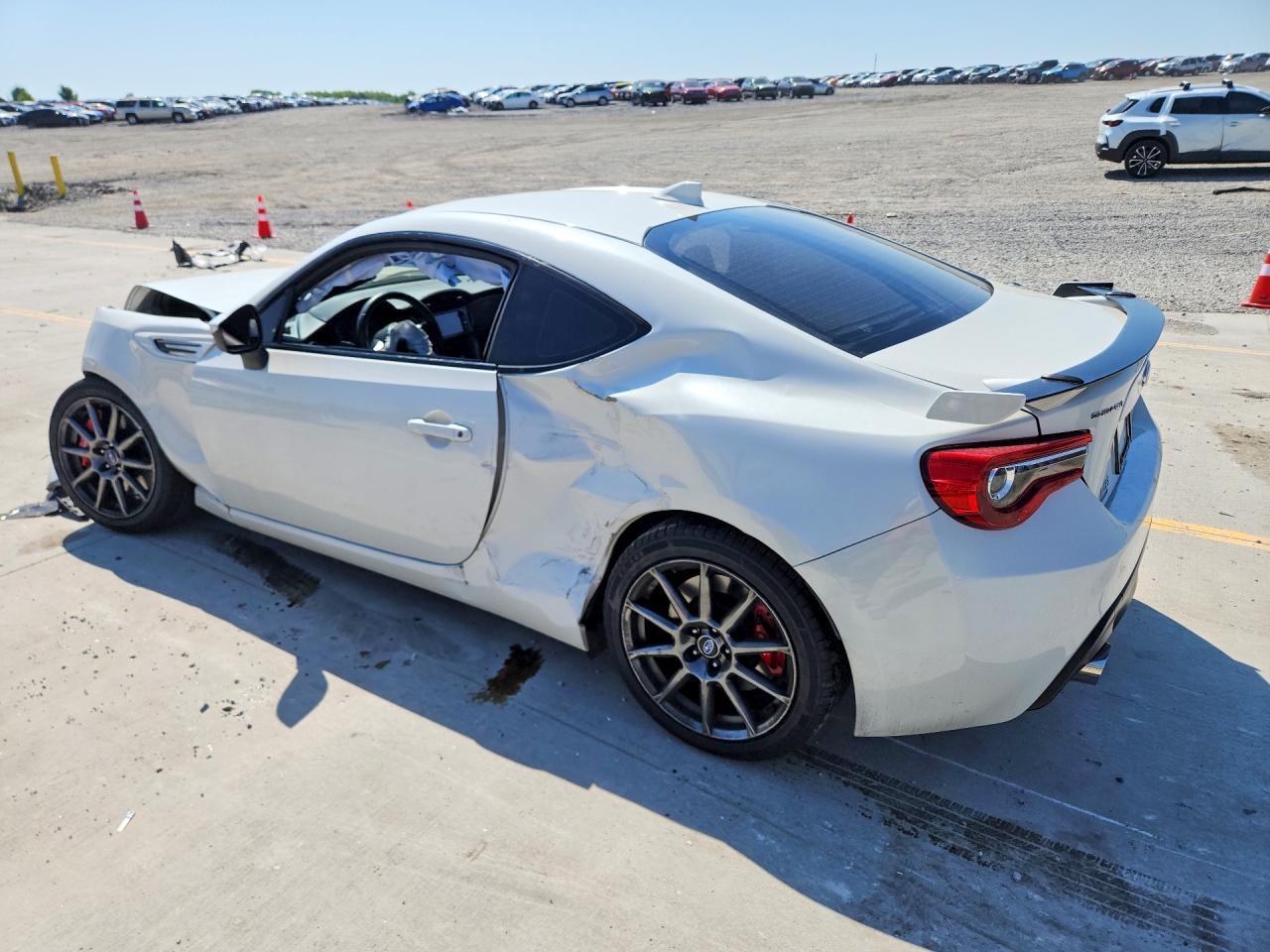 2020 Subaru Brz Limited - zdjęcie 2