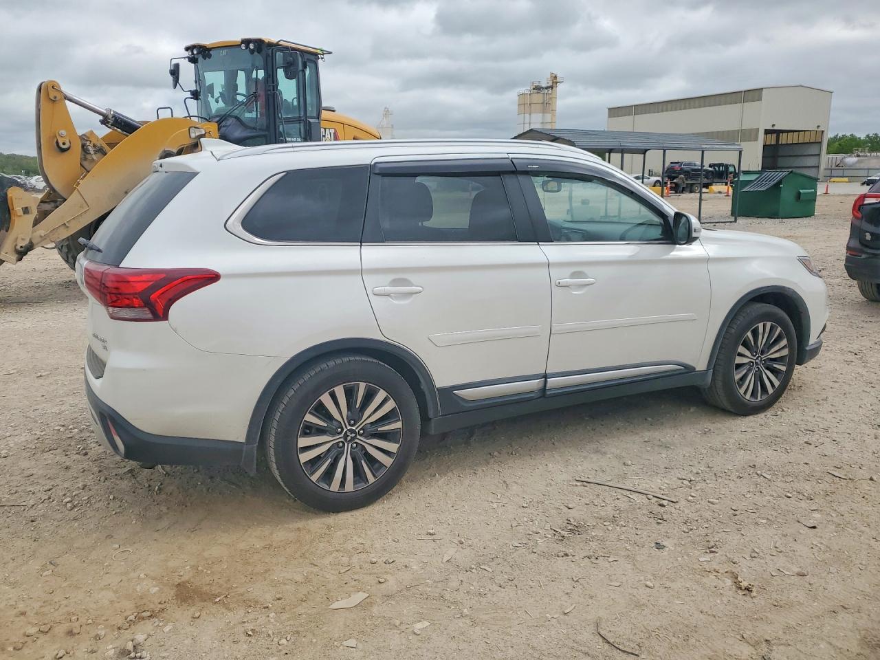 2019 Mitsubishi Outlander Se - zdjęcie 3